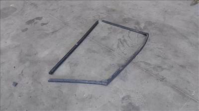 KIA Cee’d Ceed 12- Bal hátsó ajtó üveg külső gumikéder tömités 0346