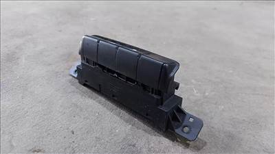 KIA Cee'd Ceed 12- Központizár ESP kipörgésgátló kapcsoló gomb 0625