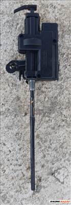 Renault Clio III Tankajtó nyitó motor 