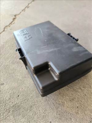 Ford Transit Tranzit MK7 06 Biztosíték doboz biztosítéktábla tető 4188