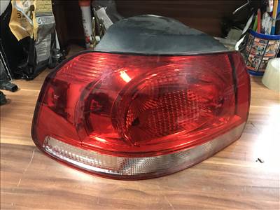 Volkswagen Golf VI - bal hátsó lámpa 