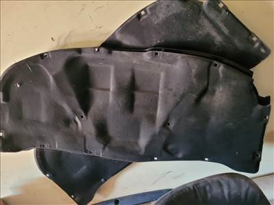 Volkswagen Passat B5 GÉPTETŐ SZIGETELÉS