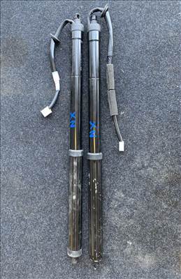 Lexus NX motoros csomagtérajtó teleszkóp