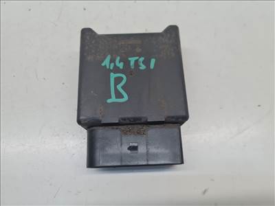 Volkswagen Golf VII 1.4 TGI CPW üzemanyag szivattyú relé (31671) 5q0906093a