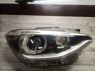 BMW 1 (F20) jobb xenon fényszóró  722967807