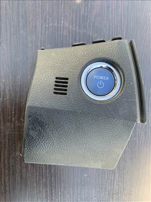 Toyota Auris (E180) start stop gomb