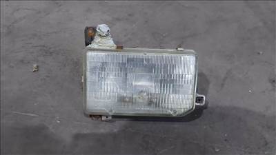 Nissan Terrano WD21 87- Jobb első lámpa fényszóró búra foglalat 9990