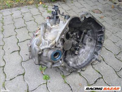 Suzuki Ignis, wagon R+ váltó 