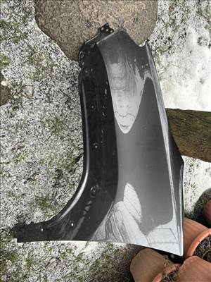 Toyota Yaris Cross bal első sárvédő 