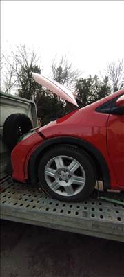 Honda Civic IX Bal oldali fèltengely.