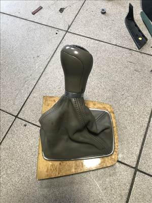 Audi A4 (B6/B7) váltószoknya+keret