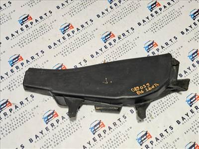 BMW E46 sedan touring coupe compact jobb első motortér szélvédő alatti burkolat borítás