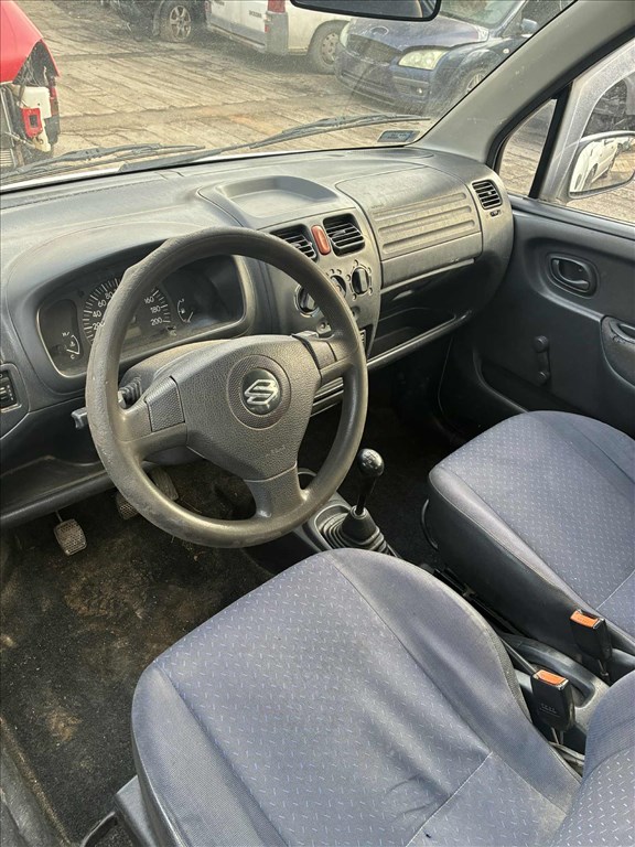 Suzuki Wagon R+ bontott alkatrészei 3. kép