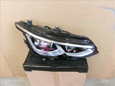 VOLKSWAGEN GOLF VIII jobb első LED fényszóró 2020-2024 5H1941078F