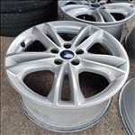 5x108 17 Gyári Ford alufelni TPMS szenzorral 145000ft a 4db/14/