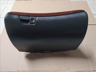 Volvo S60 Kesztyűtartó eladó!