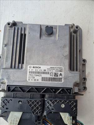 Citroën C3 Picasso Motorvezérlő elektronika  0281032456