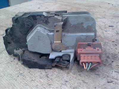 PEUGEOT 206 Jobb hátsó ajtó zárszerkezet központi záras