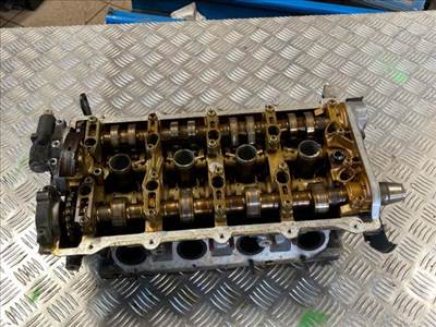 Audi A8 (D3 - 4E) hengerfej 