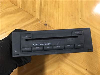 Audi A4 (B6/B7) cd tár 8e0035111