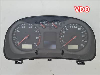 Volkswagen Golf IV, Volkswagen Bora 1.6 16V VDO kilométer óra (30932) 1j0920826