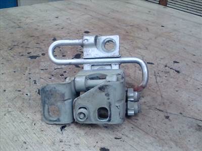 VOLKSWAGEN golf plus 2005.01.-2009.02 bal hátsó alsó ajtózsanér