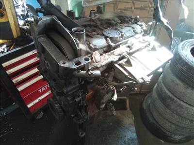 RENAULT MEGANE SCENIC 99-03 Motor. benzin fűzött blokk hengerfejjel