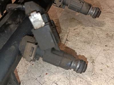 Seat Cordoba I Porlasztó (1 db) *143929* 030906031b