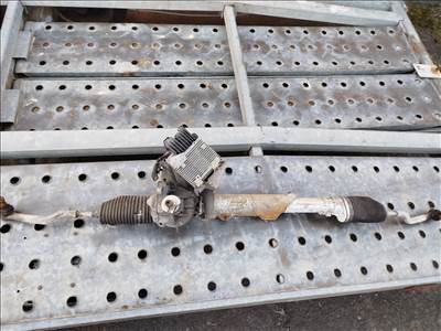 Mercedes B 220 W246 Kormànymű