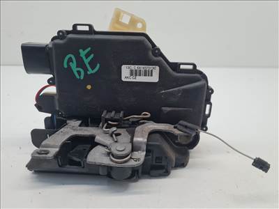 Volkswagen Golf IV, Volkswagen Bora bal első ajtózár (30677) 6x1837013c