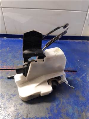 Volkswagen Passat B5 96-05 Bal Első Ajtó Zárszerkezet + Központizár Motor