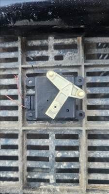 Nissan Almera II Fütés állító motor 