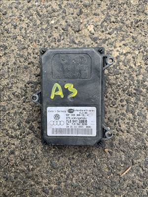 Audi Q3 (8U) xenontrafó.