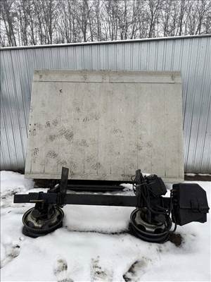 🚛 Eladó univerzális emelő hátfal – azonnal munkára fogható!