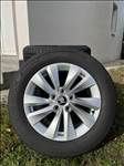 Skoda 5x112 lyukosztású 16" új (gyári felni) alufelni, rajta 205/60 új Hankook nyári gumi 