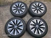 Audi Alufelnik Nyárigumikkal 5x112 225/55R18Y