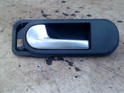 VOLKSWAGEN golf plus 2005.01.-2009.02 bal hátsó belső kilincs