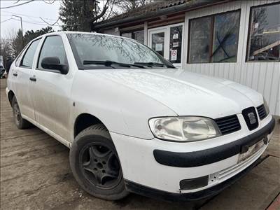 Seat Cordoba I 1.4mpi bontott alkatrészei