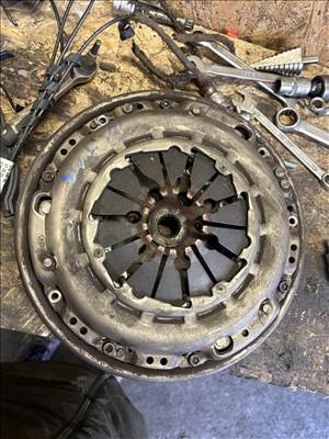 Volvo V40 1.9D kuplung készlet 