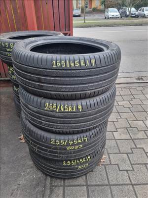  255/4519" újszerű Pirelli Scorpion nyári gumi 4db 