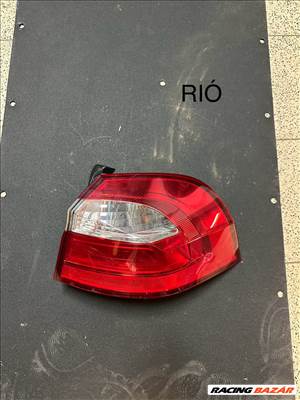 Kia Rio bal/jobb hátsó lámpa 924011w2