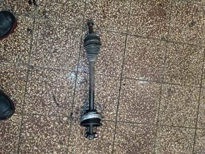 Renault Clio II Bal Féltengely *151001*