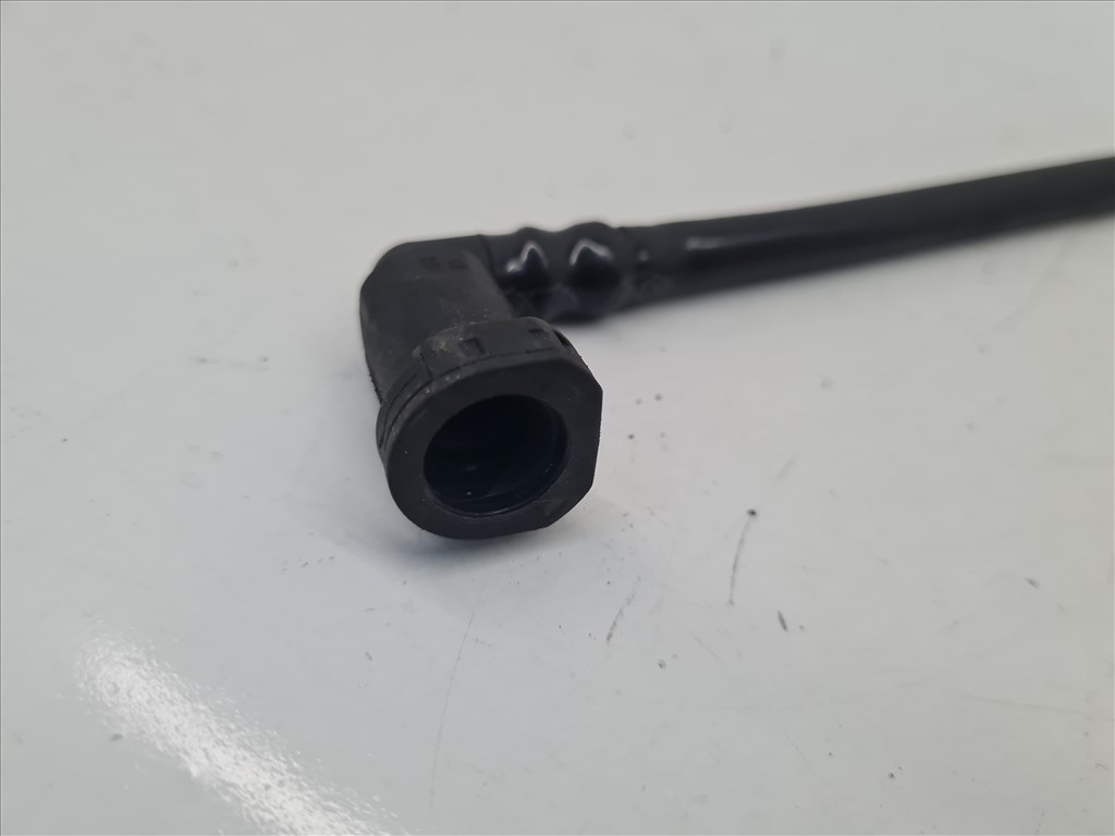 Volkswagen Golf IV, Volkswagen Bora üzemanyag cső (30877) 1j0201293e 2. kép