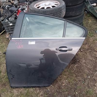 Opel Insignia A 4 és 5 ajtóshoz bal hátsó ajtó 