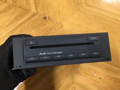 Audi A4 (B6/B7) cd tár 8e0035111c