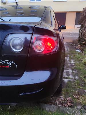 Mazda 3 2.0 2006 Sedan jobb hátsó lámpa 