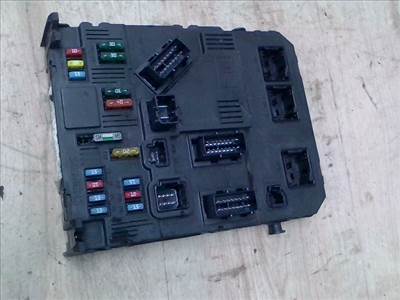 PEUGEOT 206 Biztosítéktábla BCM BSI BSM SAM GEM modul Utastér