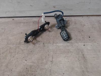 MAZDA MPV 99-05 Rádió kapcsoló