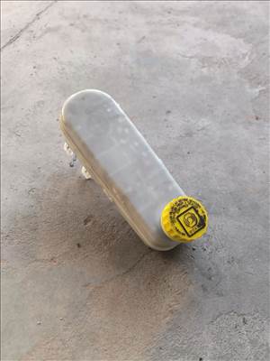 Fiat DUCATO Citroen JUMPER Peugeot BOXER 06- Fékolaj tartály olaj 3614