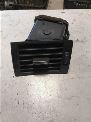 Audi A4 (B6/B7) bal légbefúvó  8e0820901f